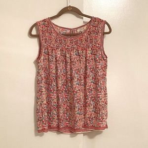 Women’s sleeveless blouse